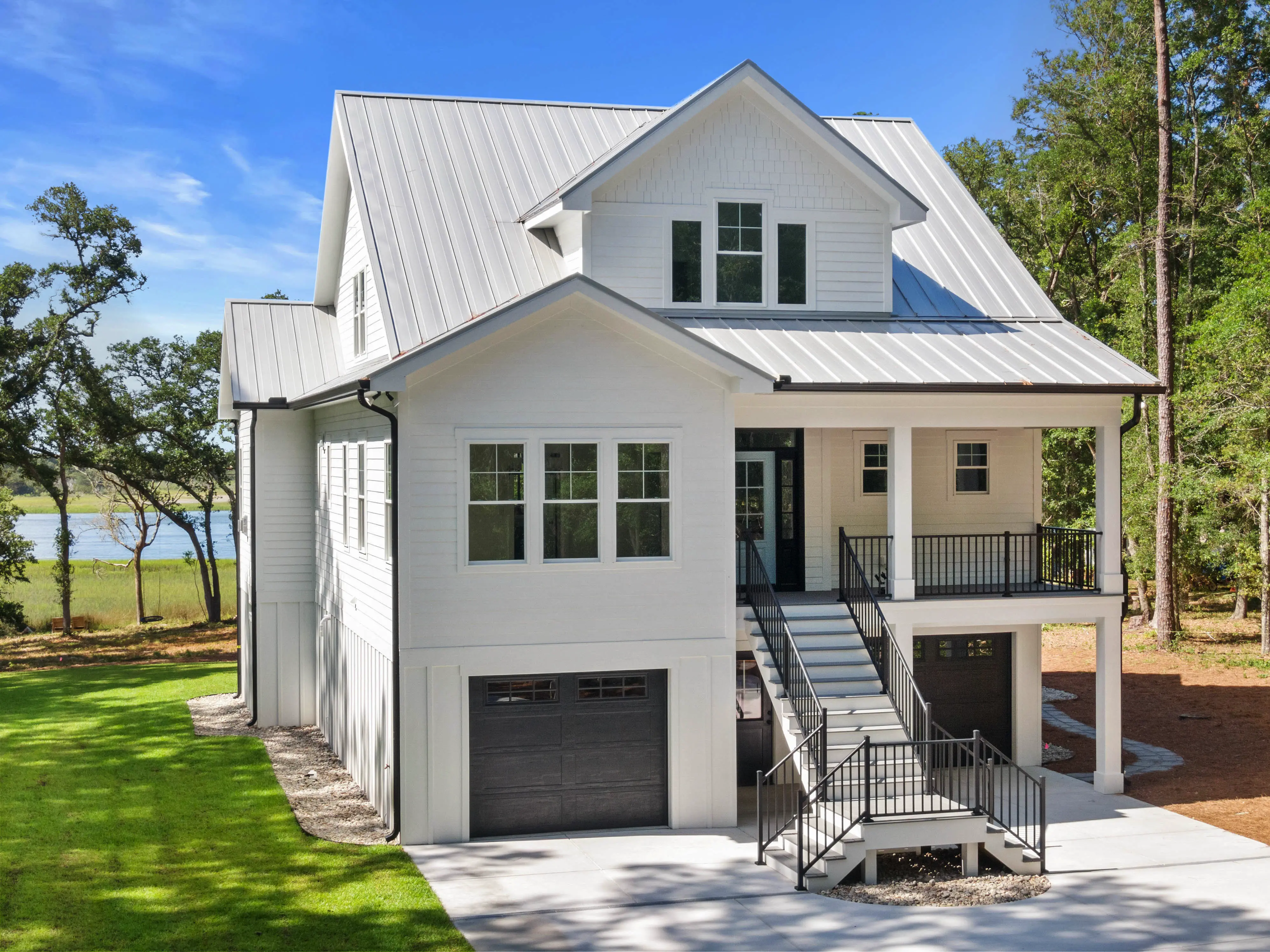 2581 Seashore Road SW detail