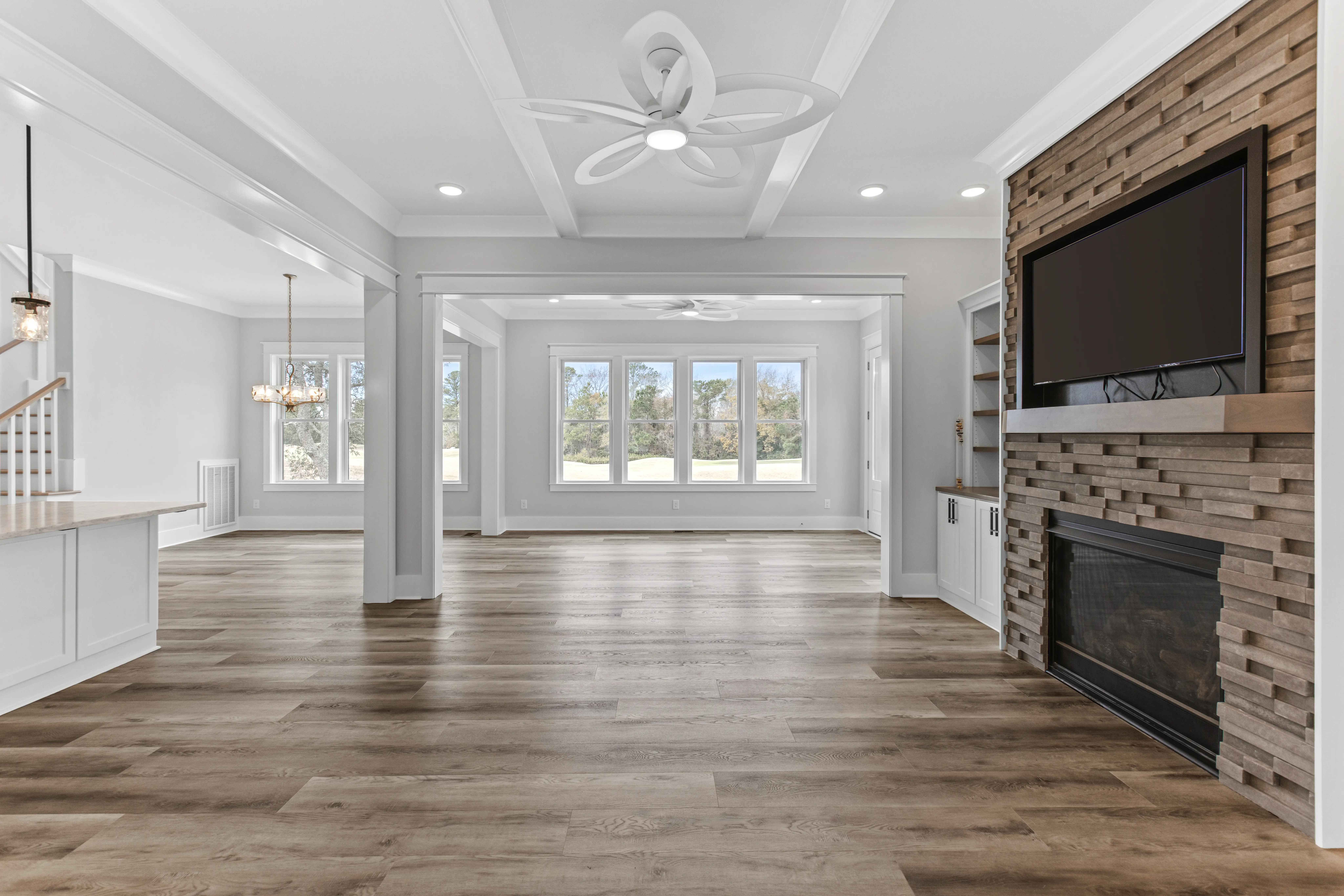 475 Weatherly Lane interior